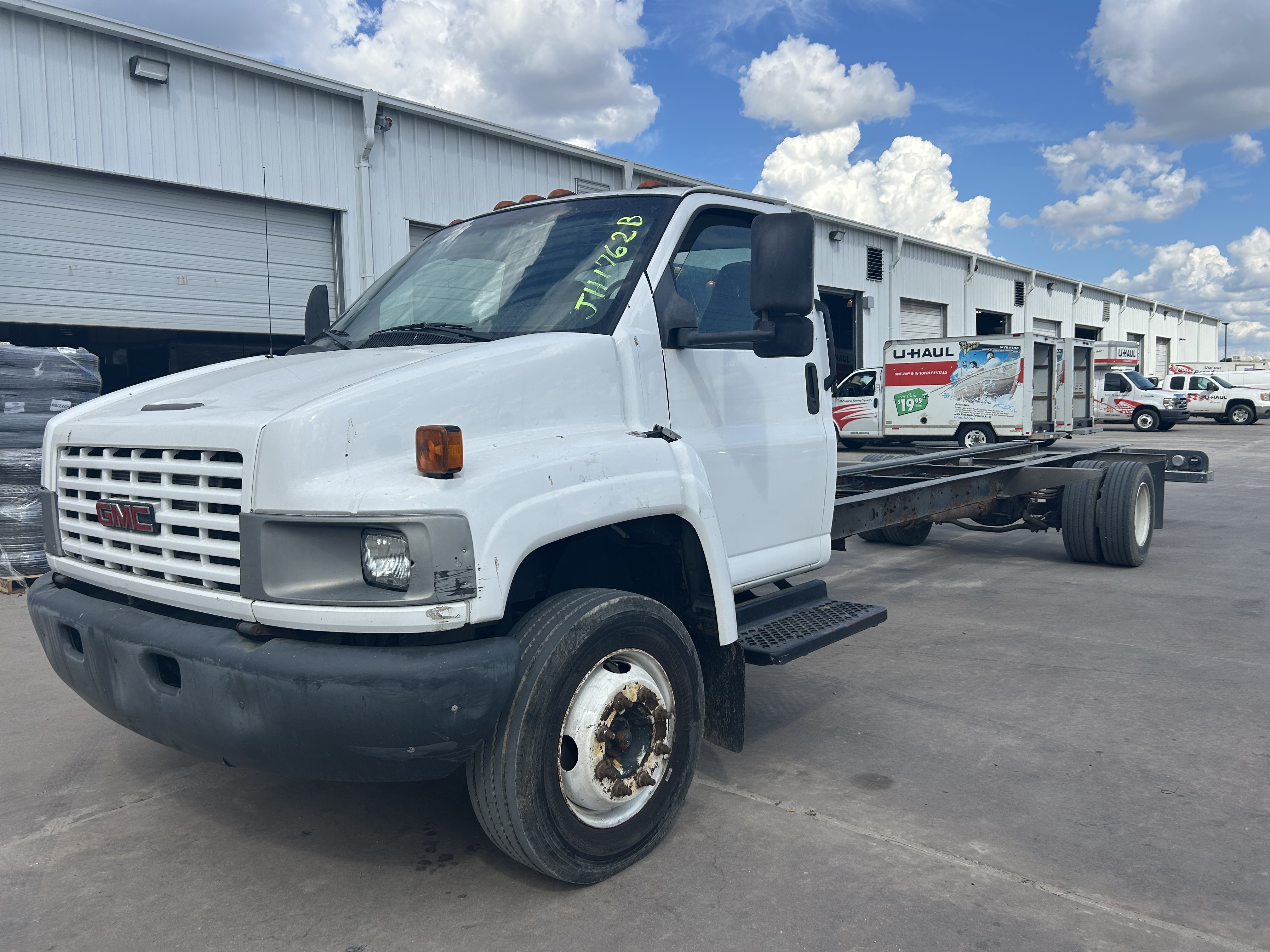 Used 2008 26 ' Cab and Chassis for sale