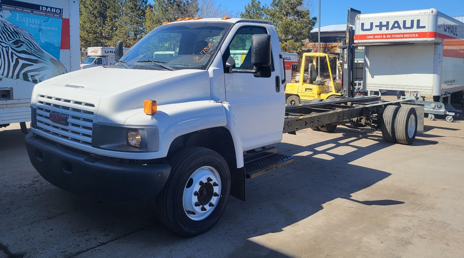 Used 2008 26 ' Cab and Chassis for sale