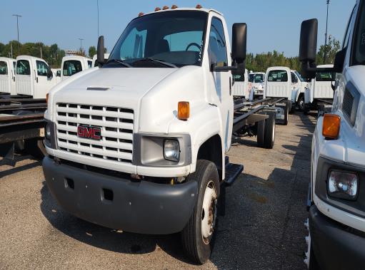 Used 2006 26 ' Cab and Chassis for sale