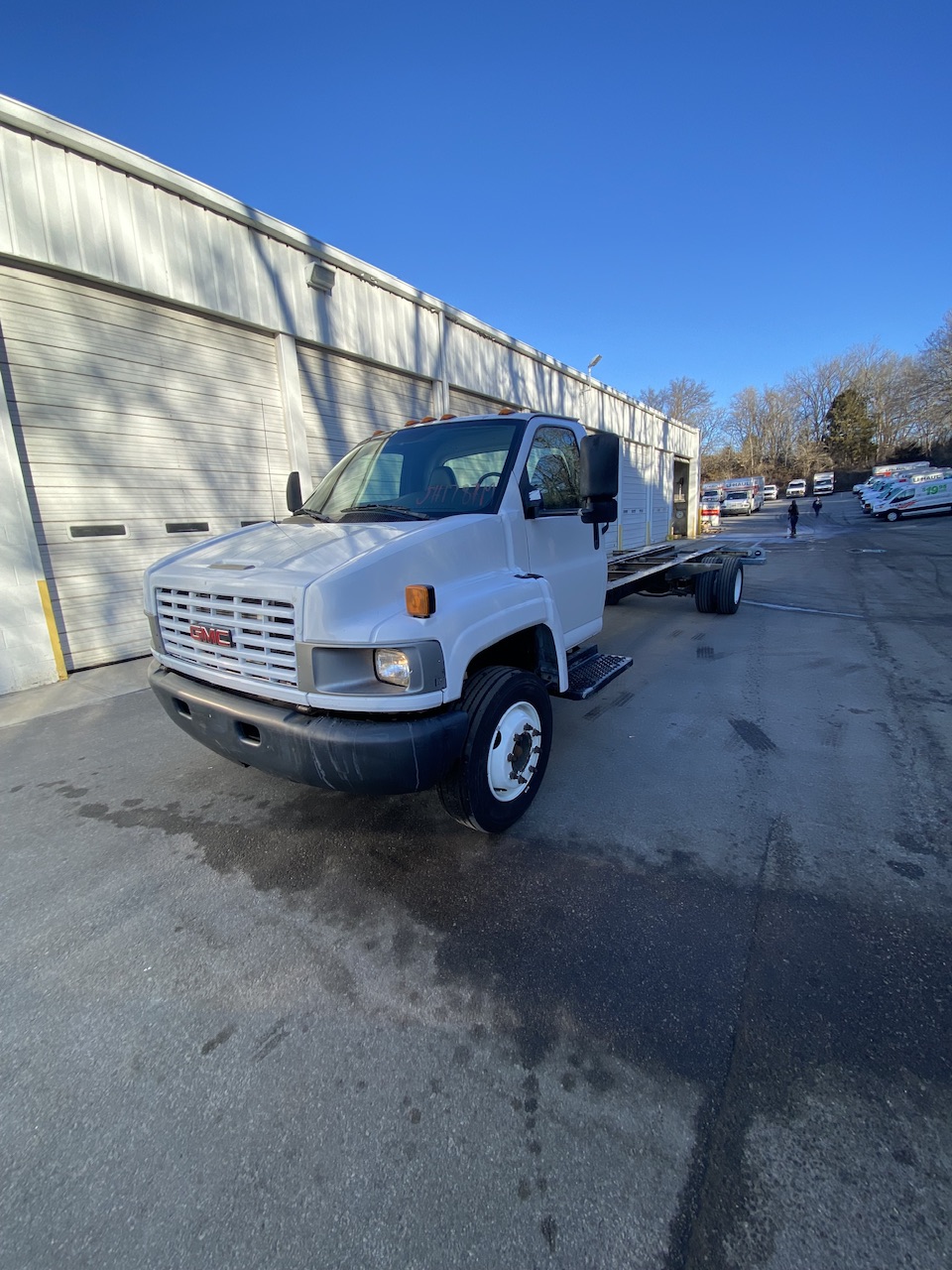 Used 2006 26 ' Cab and Chassis for sale