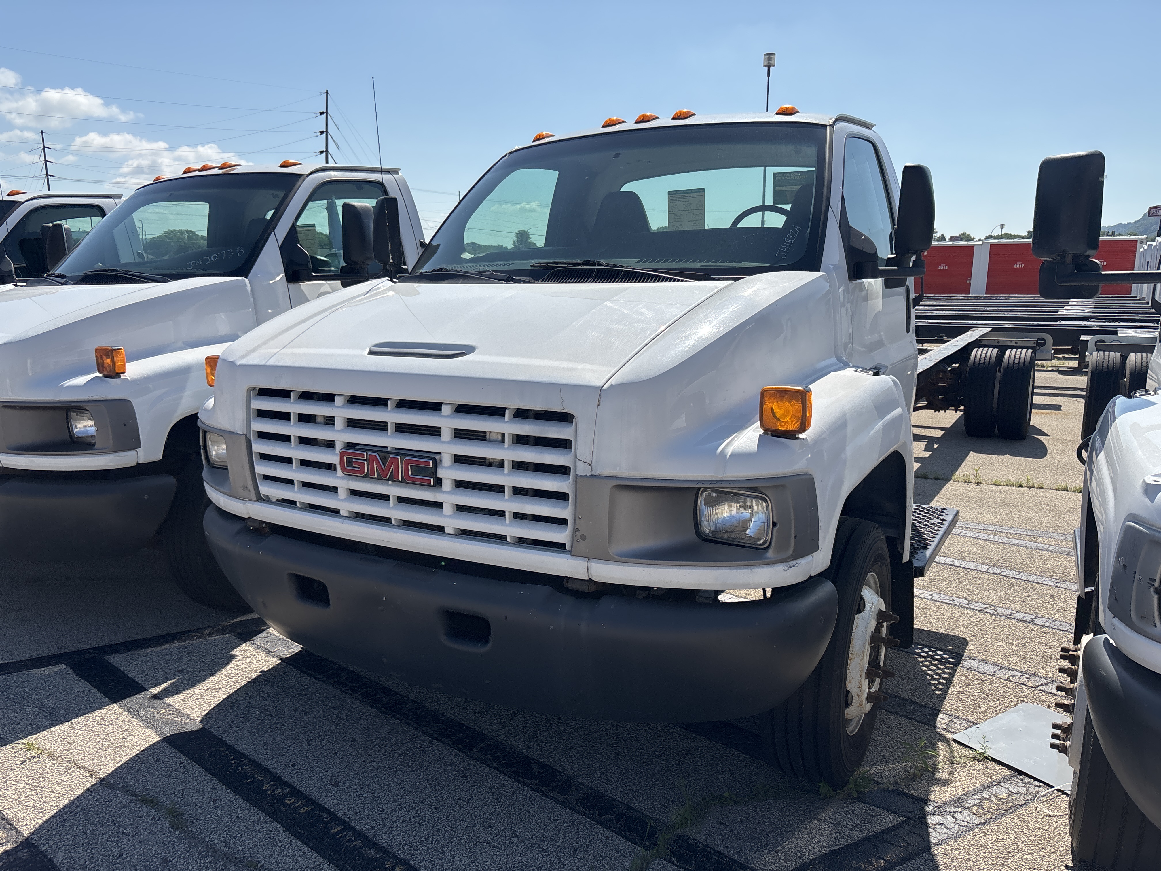 Used 2007 26 ' Cab and Chassis for sale