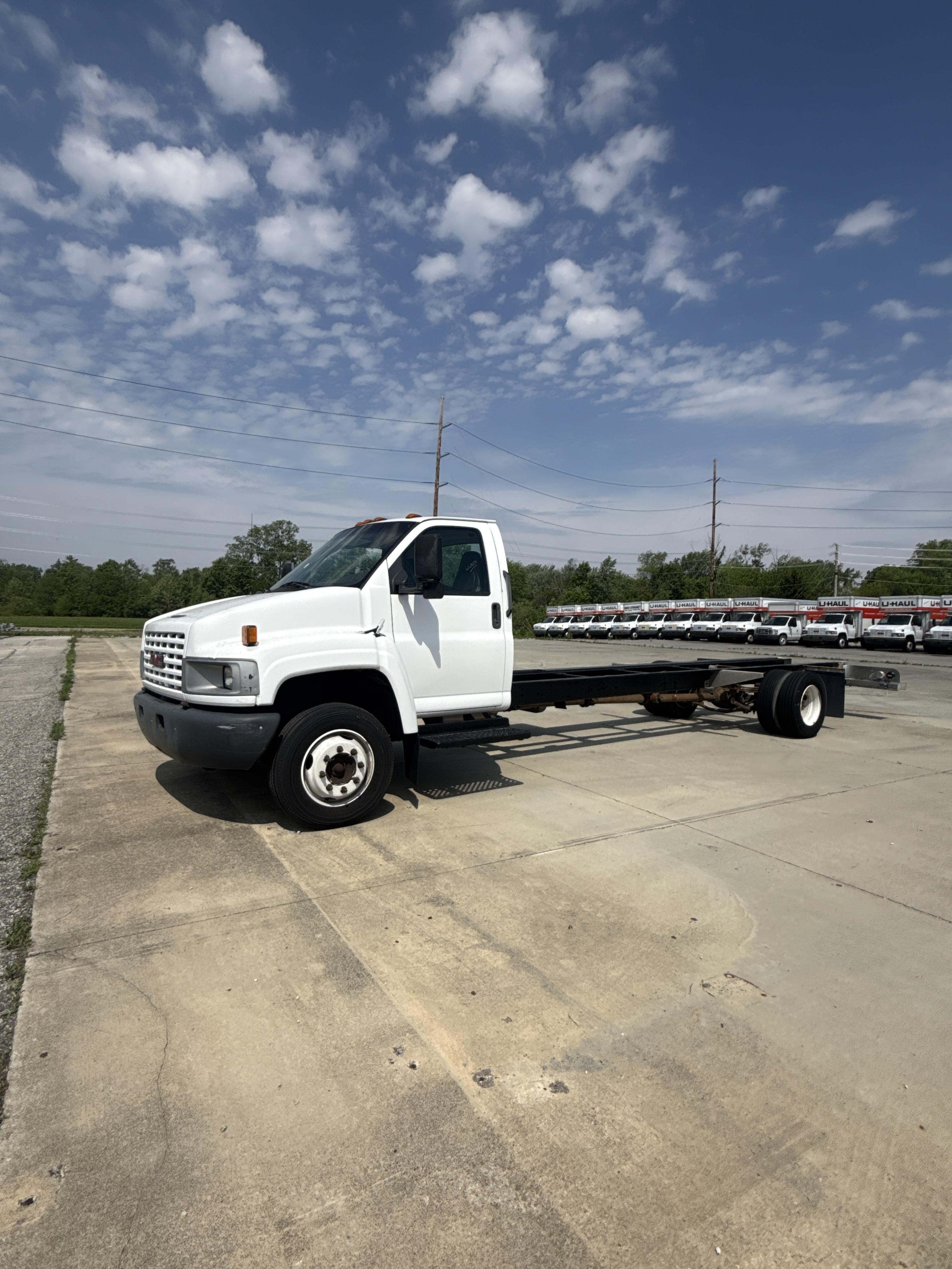 Used 2007 26 ' Cab and Chassis for sale