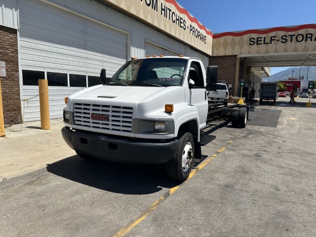 Used 2006 26 ' Cab and Chassis for sale
