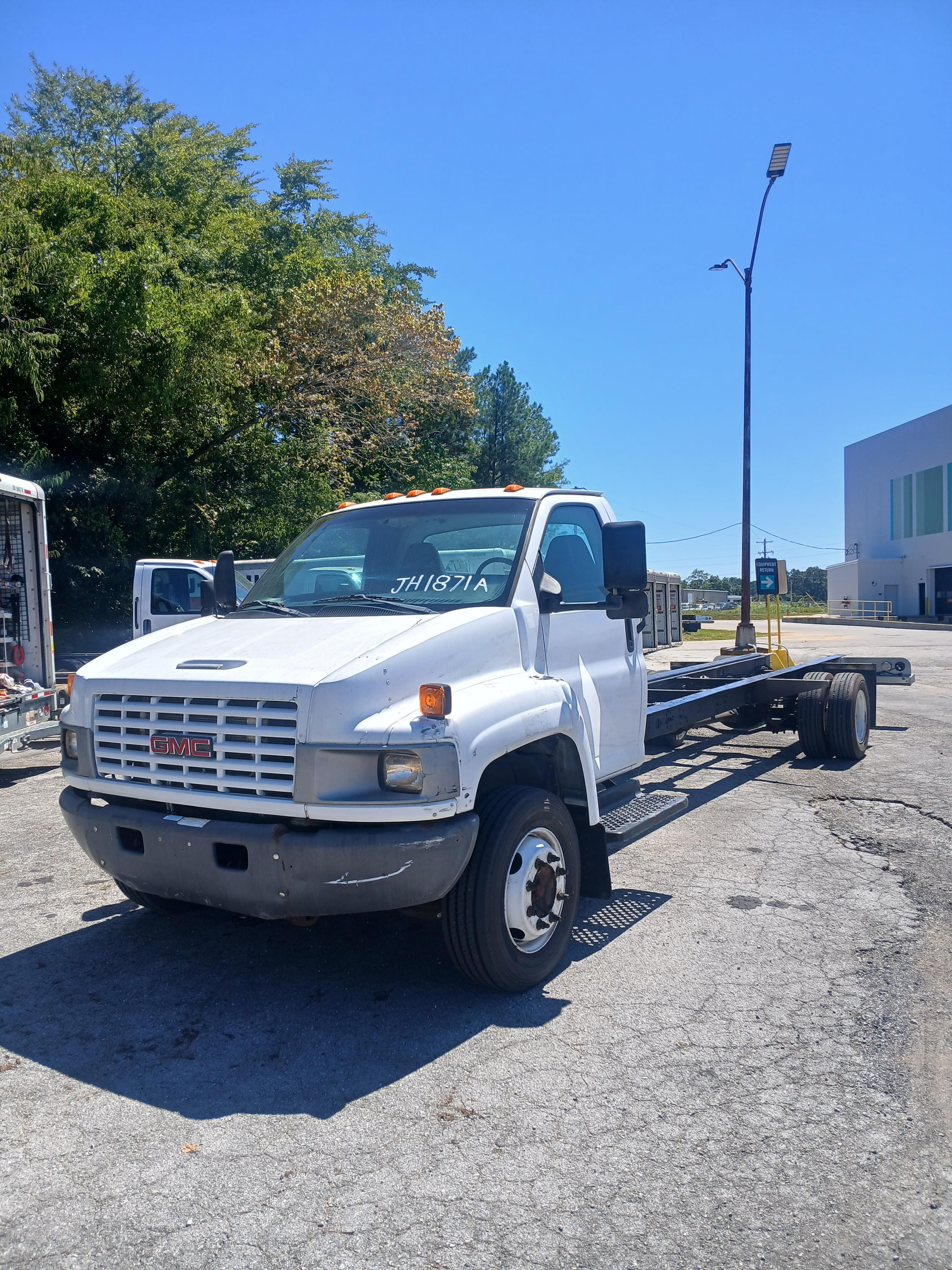 Used 2007 26 ' Cab and Chassis for sale