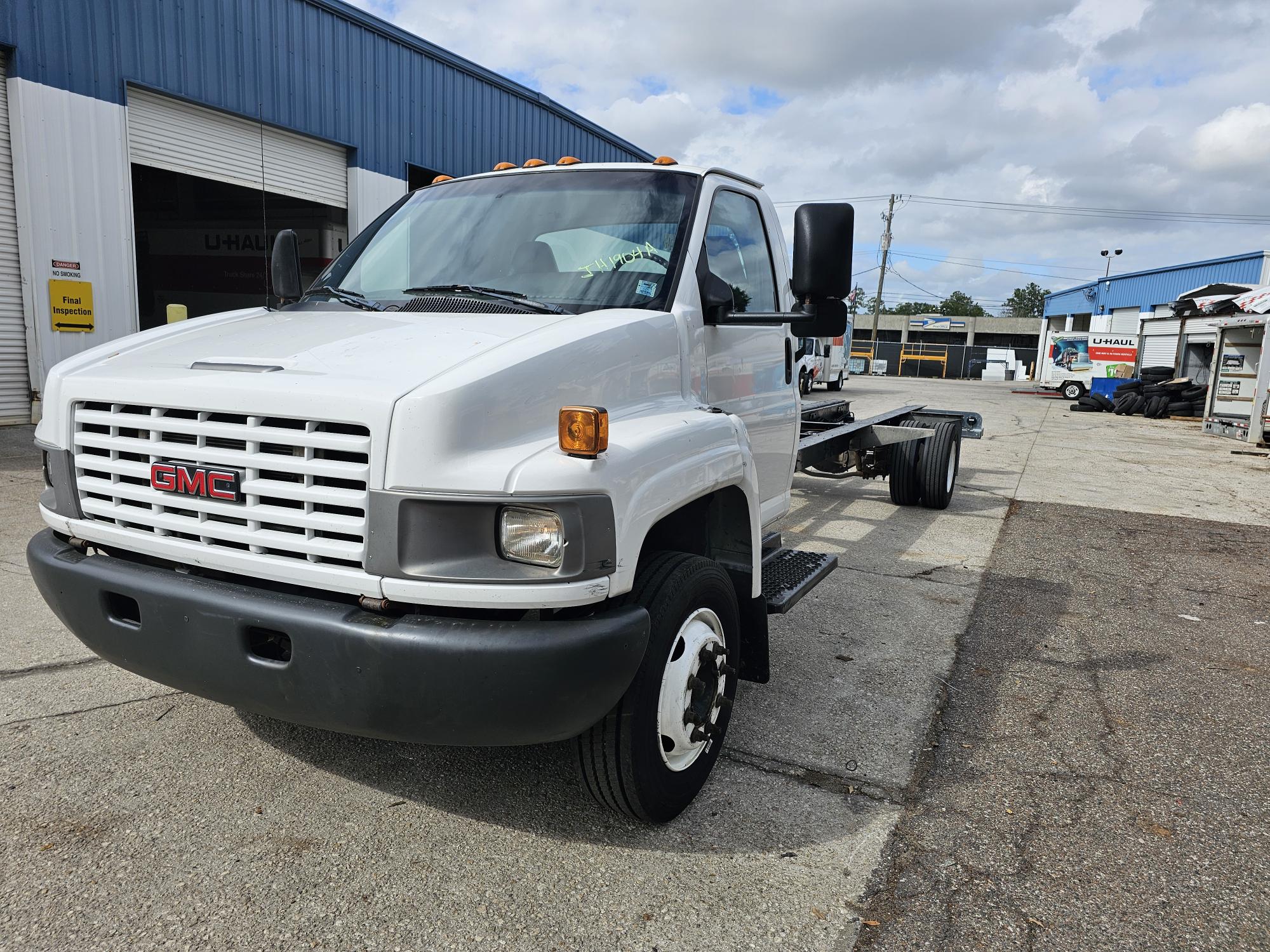 Used 2007 26 ' Cab and Chassis for sale