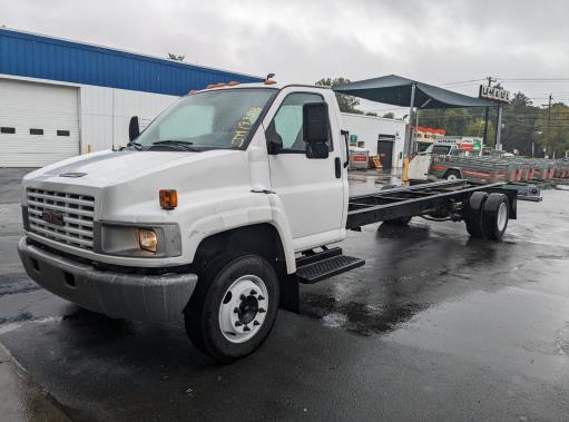 Used 2008 26 ' Cab and Chassis for sale