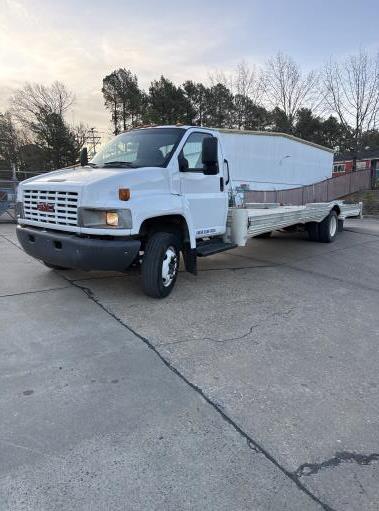 Used 2008 26 ' Cab and Chassis for sale