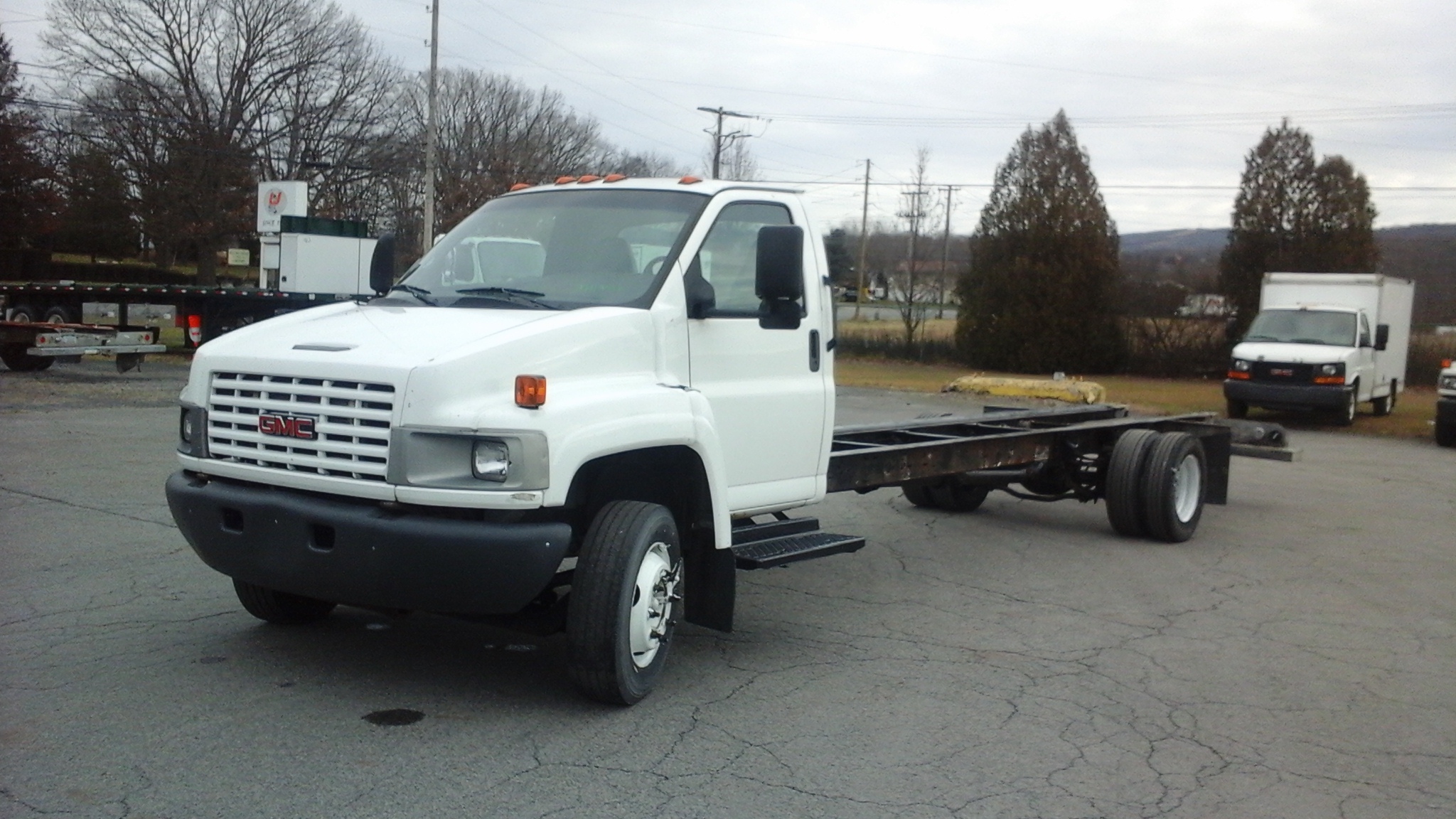 Used 2008 26 ' Cab and Chassis for sale