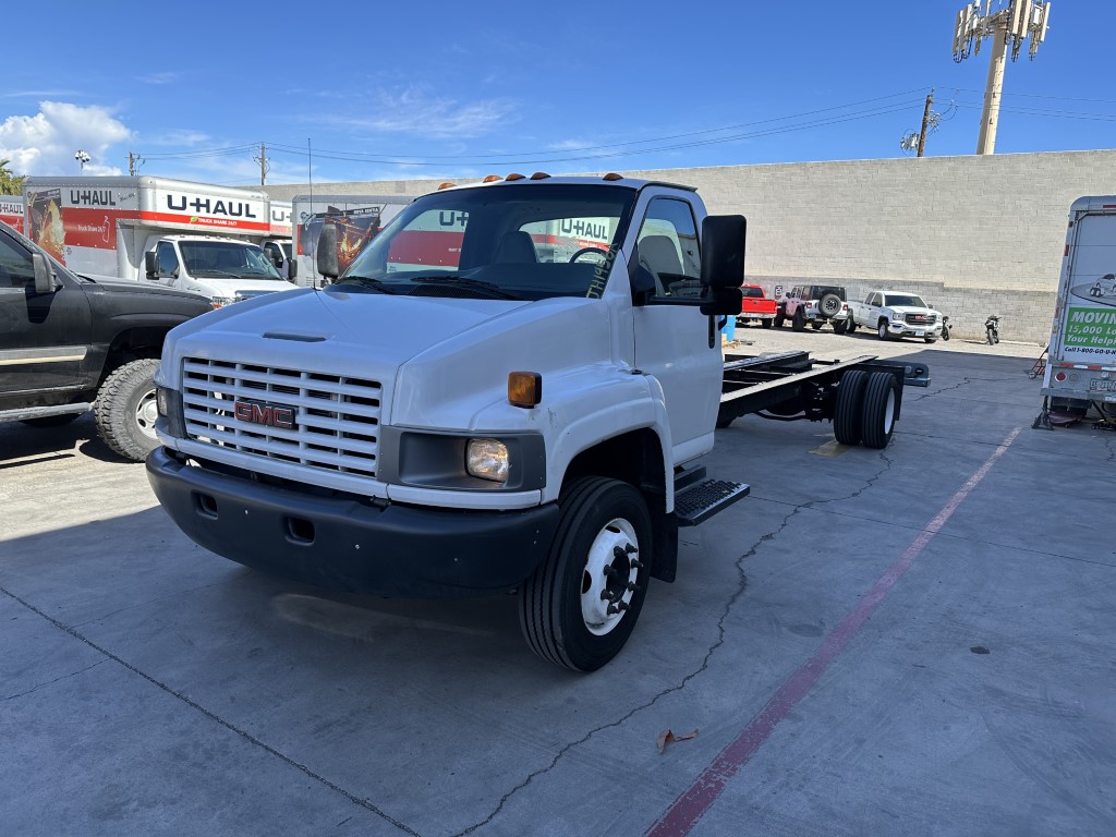 Used 2007 26 ' Cab and Chassis for sale