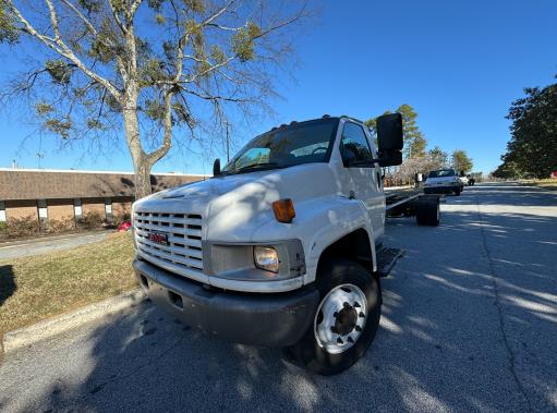 Used 2008 26 ' Cab and Chassis for sale