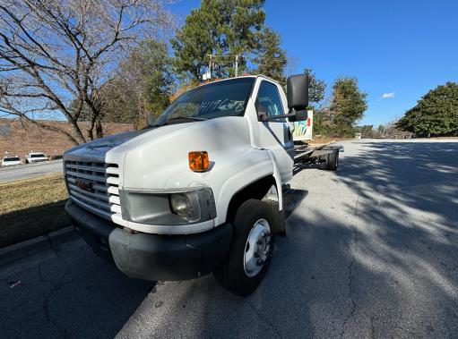 Used 2008 26 ' Cab and Chassis for sale