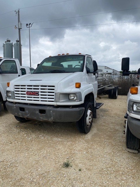 Used 2008 26 ' Cab and Chassis for sale