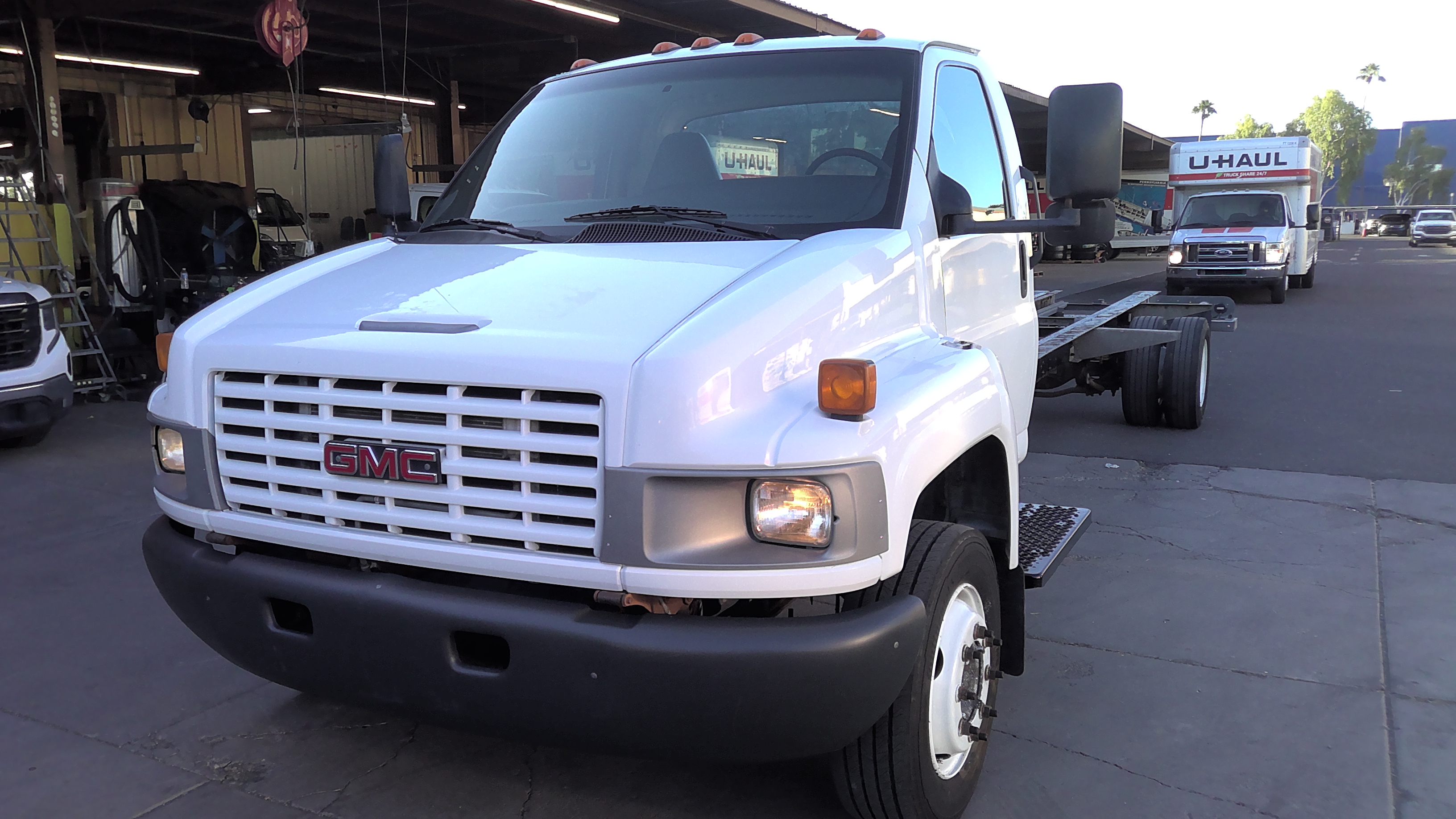 Used 2007 26 ' Cab and Chassis for sale