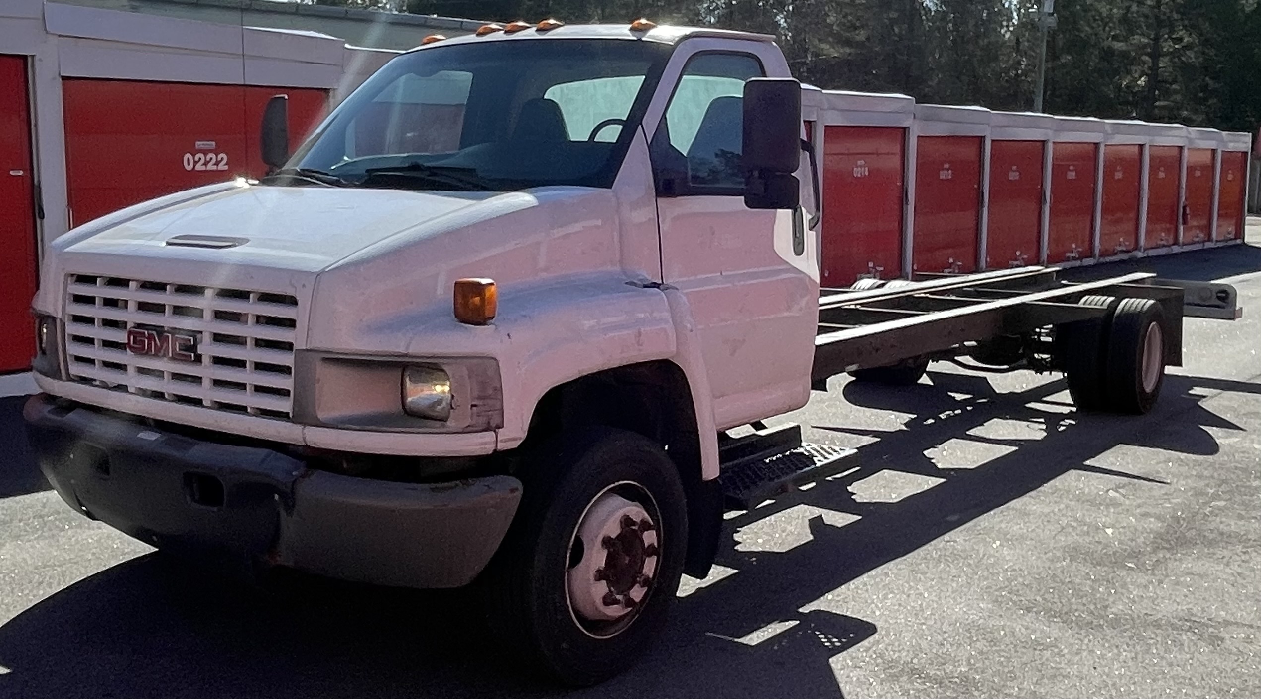 Used 2008 26 ' Cab and Chassis for sale