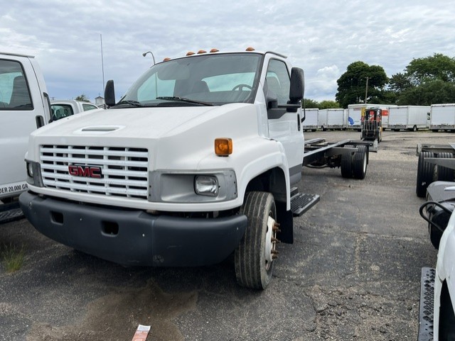 Used 2008 26 ' Cab and Chassis for sale