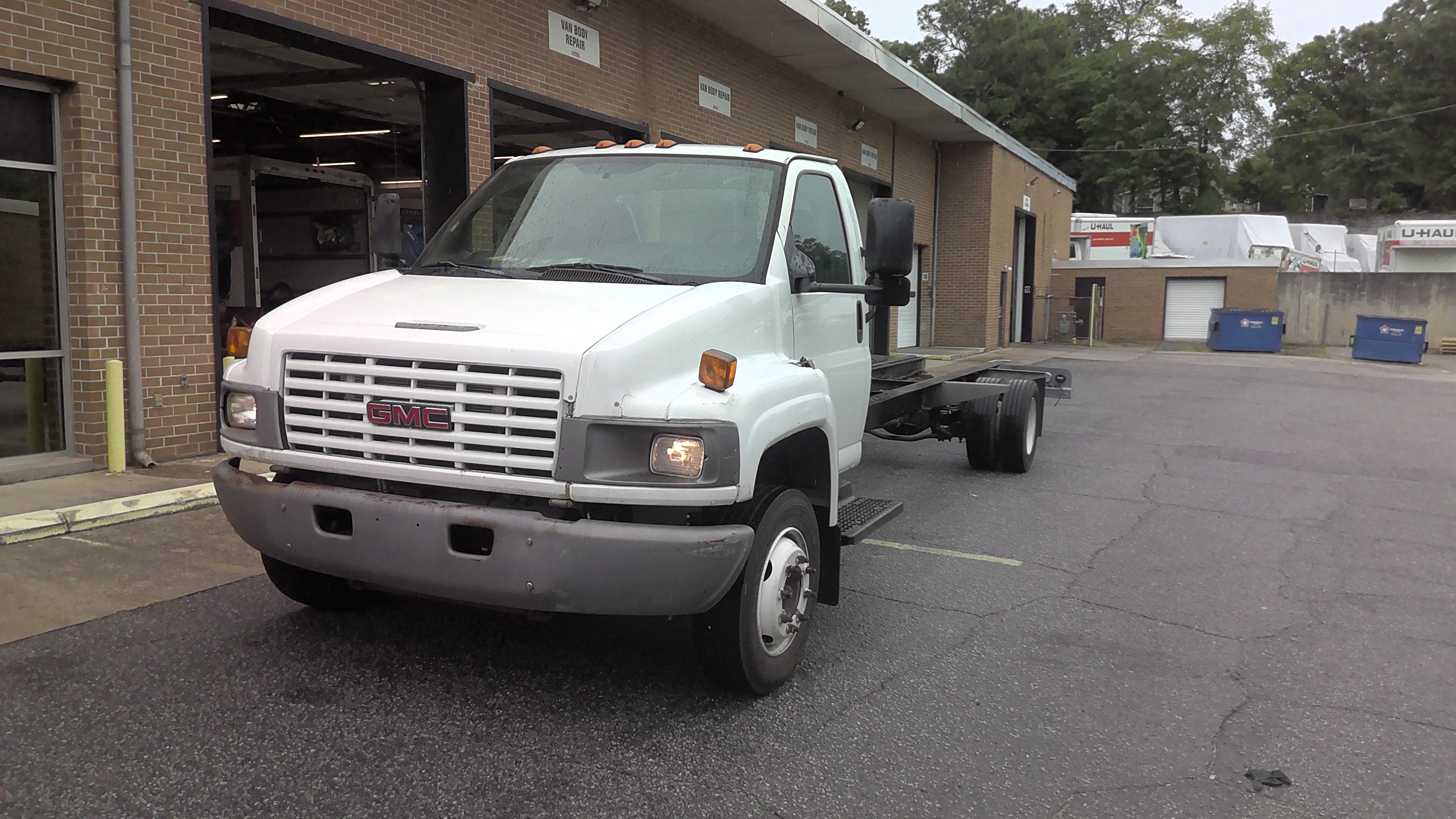Used 2008 26 ' Cab and Chassis for sale