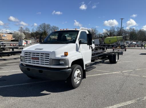 Used 2008 26 ' Cab and Chassis for sale