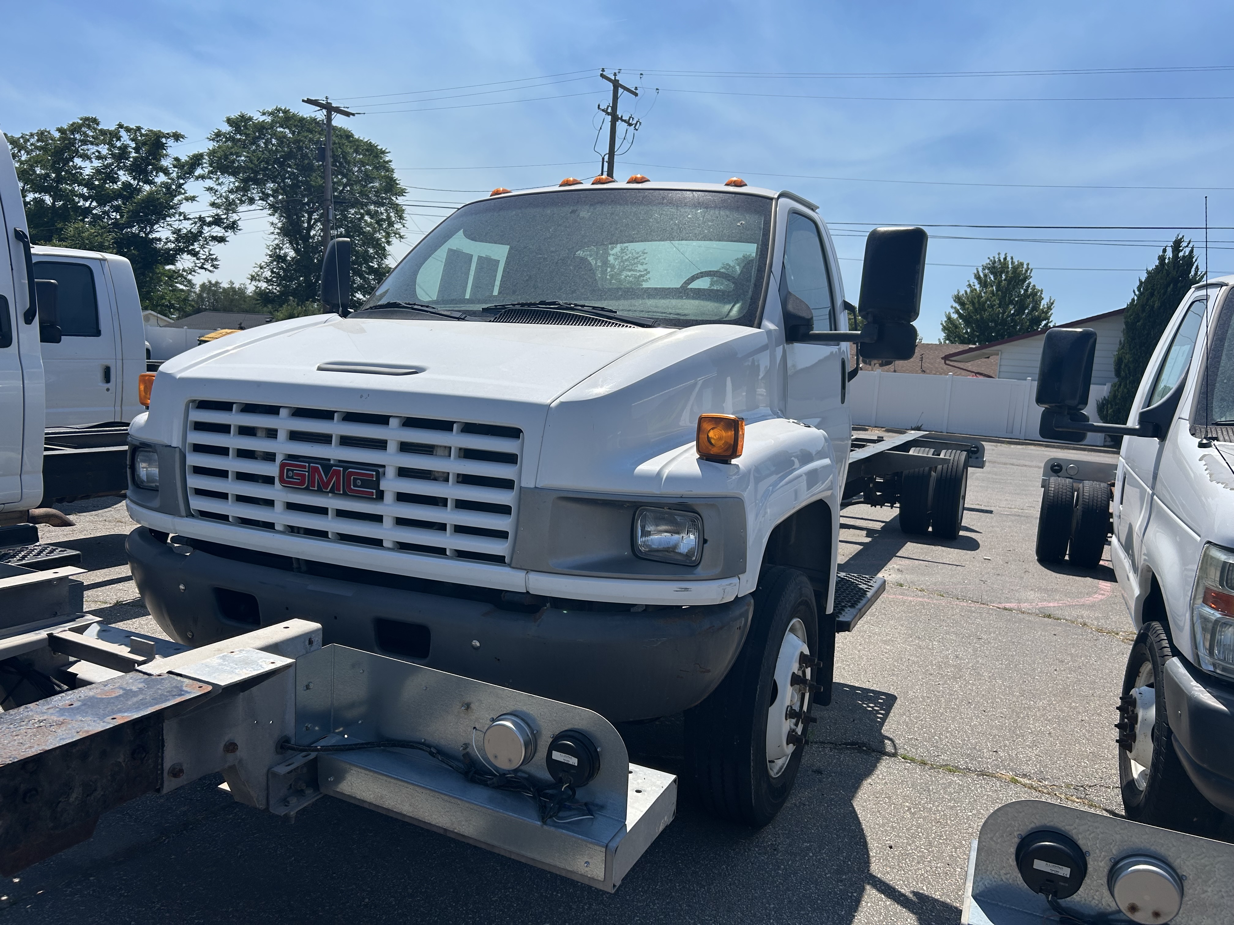 Used 2008 26 ' Cab and Chassis for sale