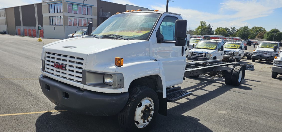 Used 2008 26 ' Cab and Chassis for sale