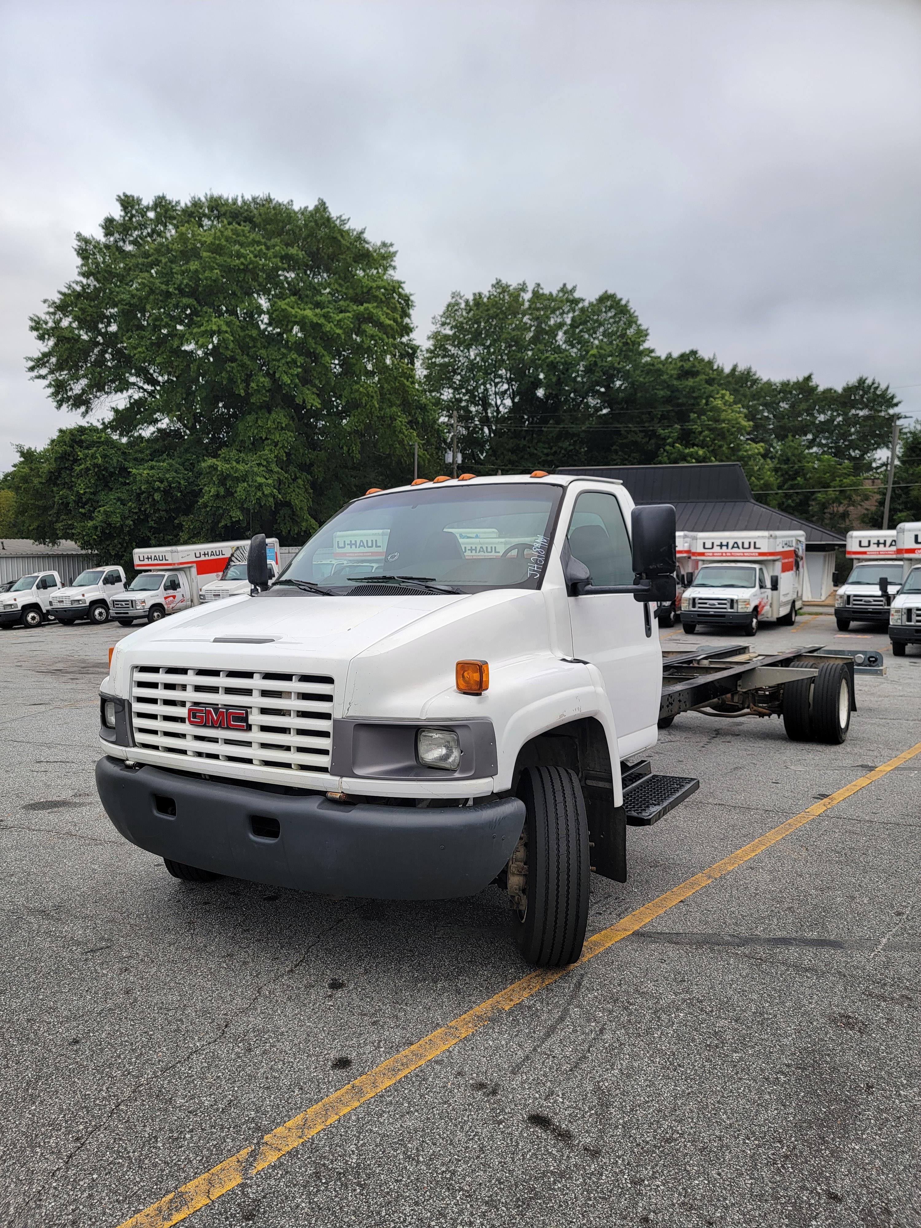 Used 2006 26 ' Cab and Chassis for sale