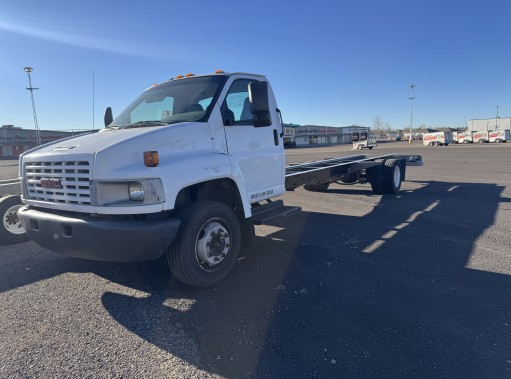 Used 2008 26 ' Cab and Chassis for sale