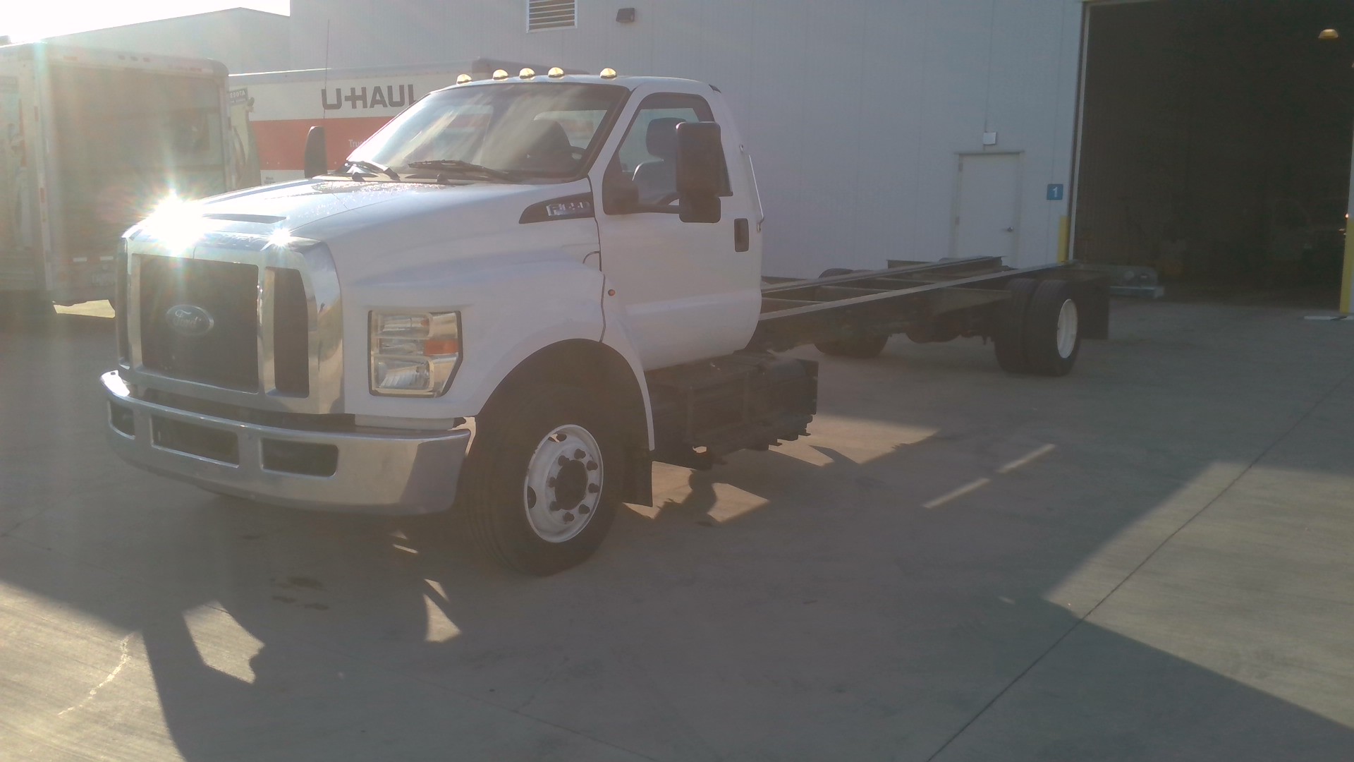 Cabina y chasis 2016 de 26 ft usados para la venta