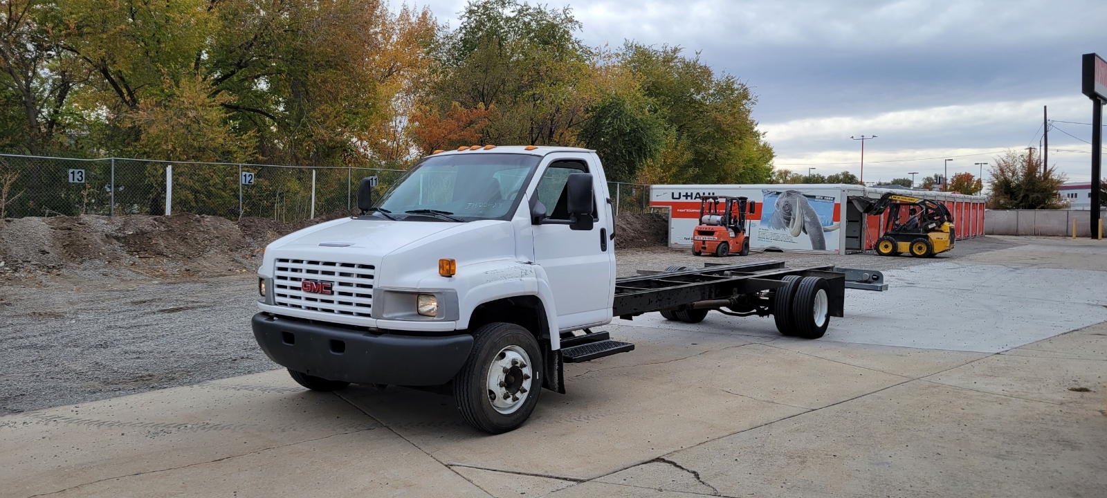 Used 2008 26 ' Cab and Chassis for sale