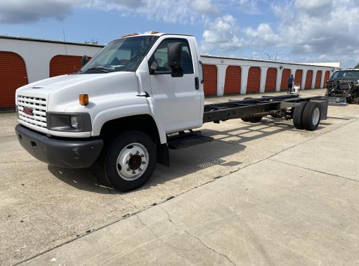 Used 2007 26 ' Cab and Chassis for sale