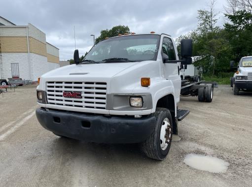 Used 2008 26 ' Cab and Chassis for sale