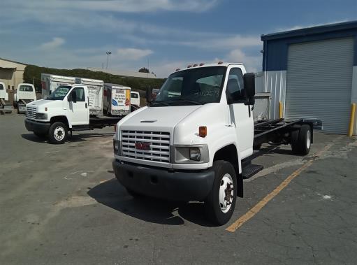 Used 2008 26 ' Cab and Chassis for sale