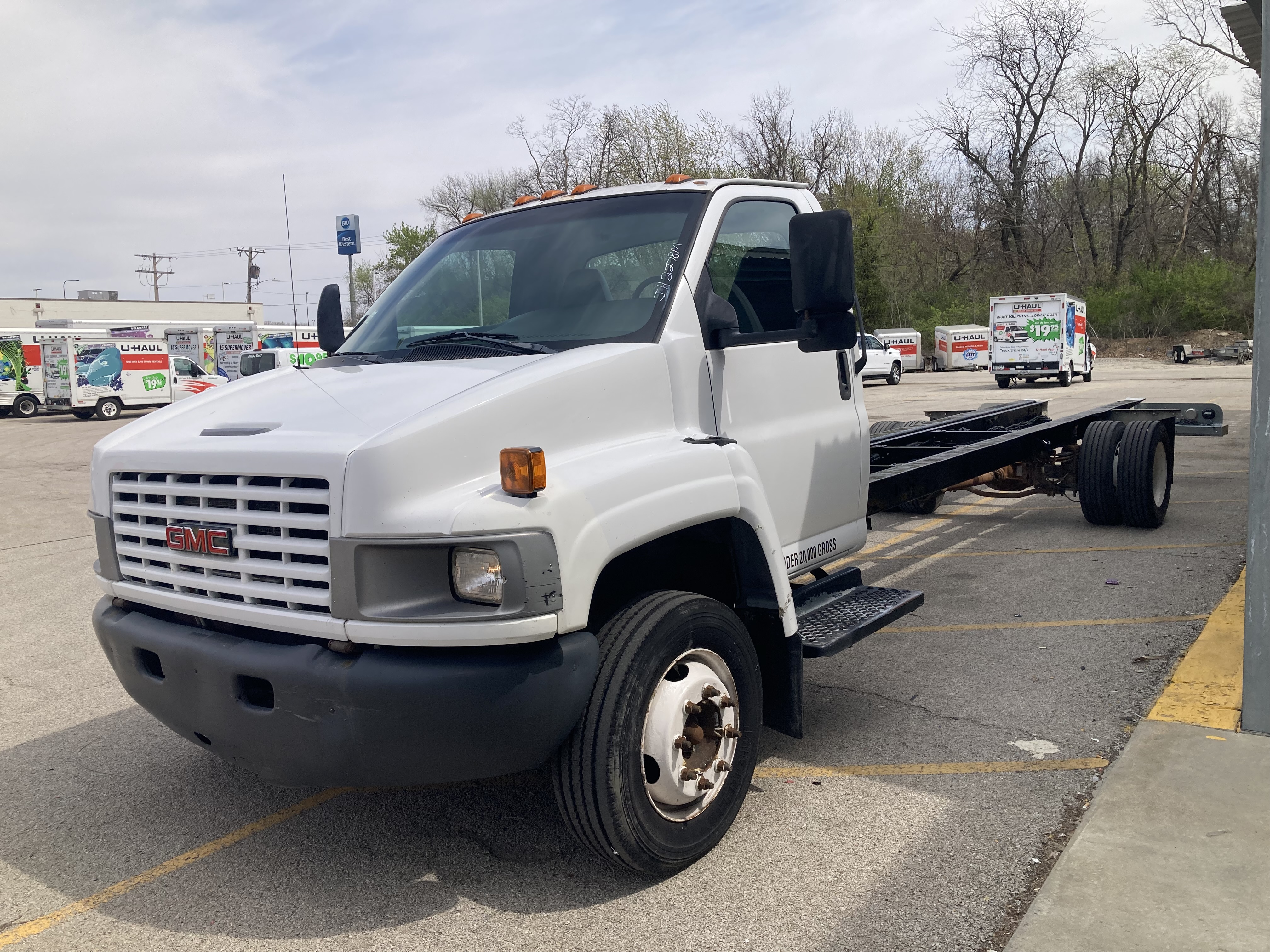 Used 2006 26 ' Cab and Chassis for sale
