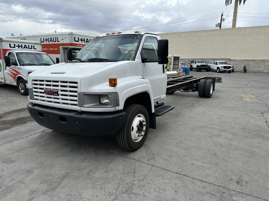 Used 2007 26 ' Cab and Chassis for sale
