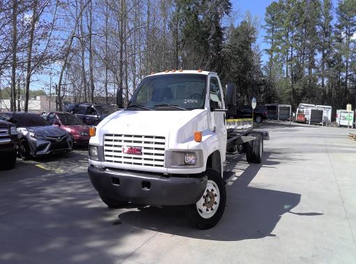 Used 2008 26 ' Cab and Chassis for sale