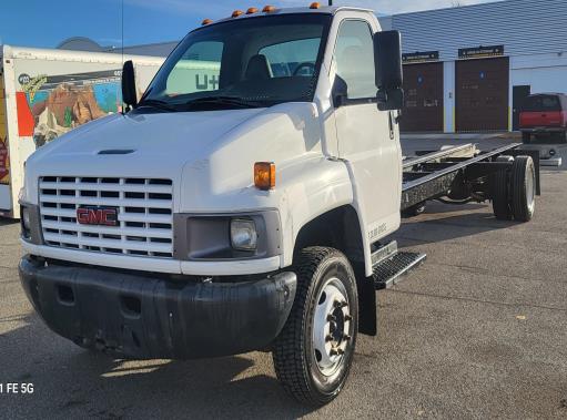 Used 2006 26 ' Cab and Chassis for sale