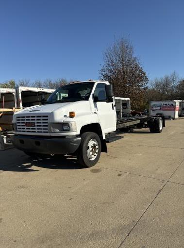 Used 2008 26 ' Cab and Chassis for sale