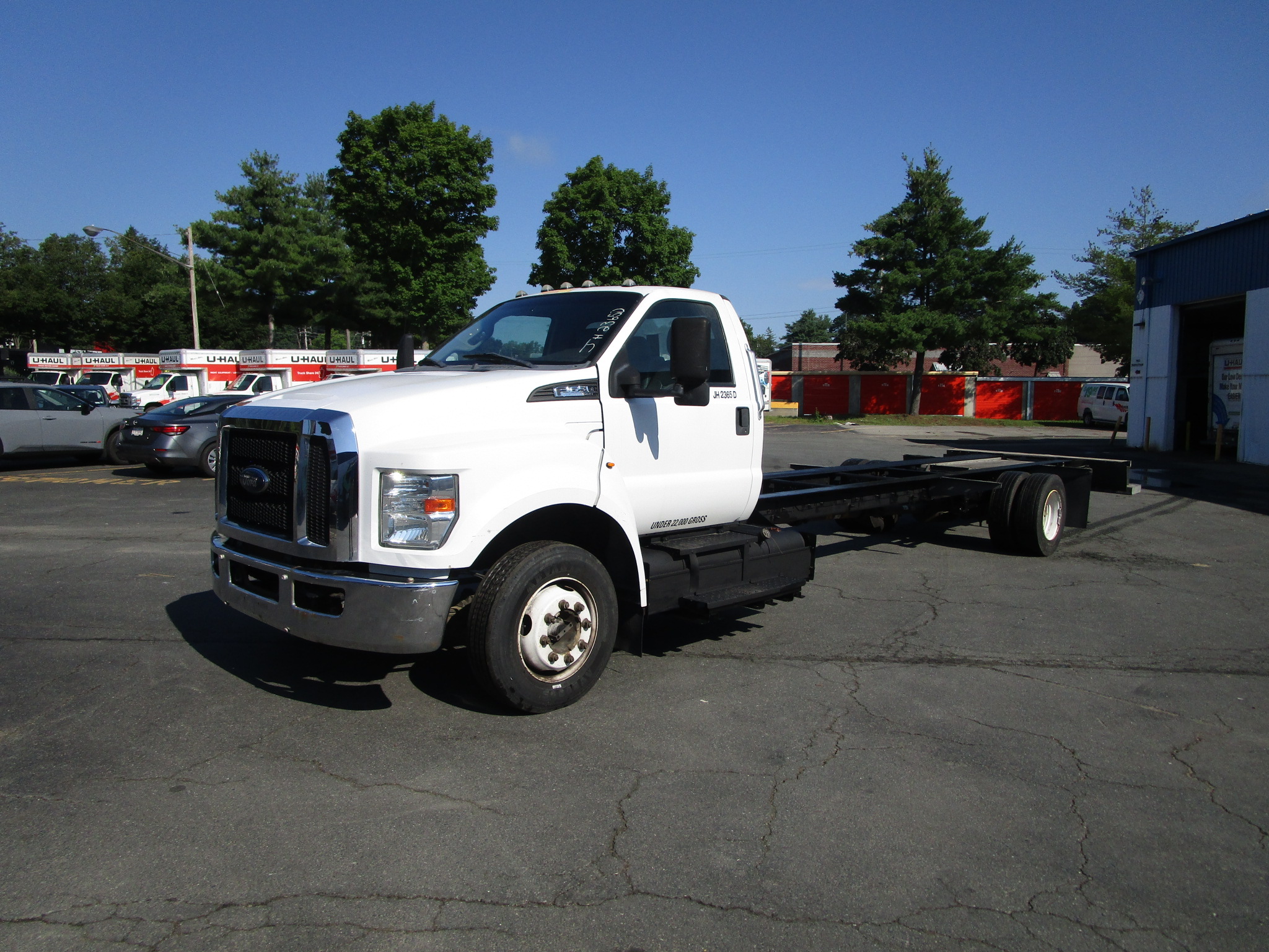 Used 2016 26 ' Cab and Chassis for sale