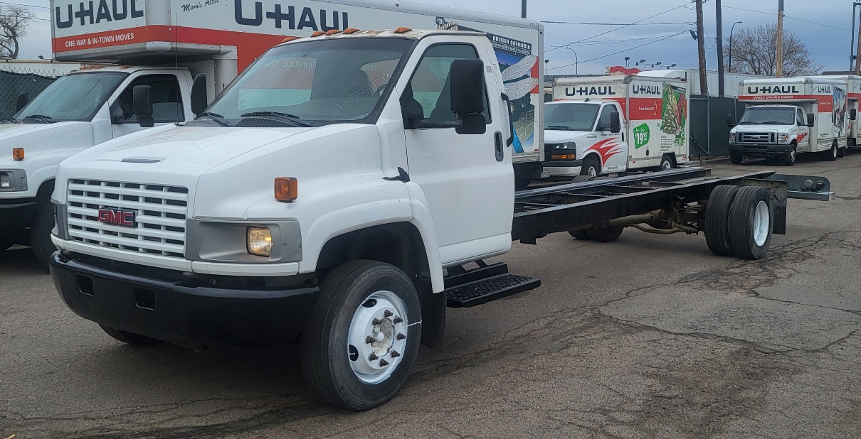 Used 2006 26 ' Cab and Chassis for sale