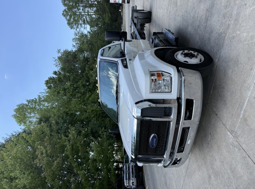 Used 2016 26 ' Cab and Chassis for sale