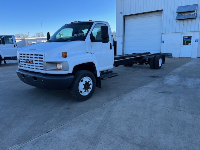 Used 2007 26 ' Cab and Chassis for sale