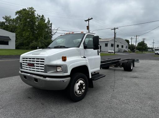 Used 2008 26 ' Cab and Chassis for sale