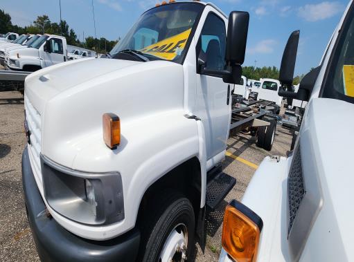 Used 2007 26 ' Cab and Chassis for sale
