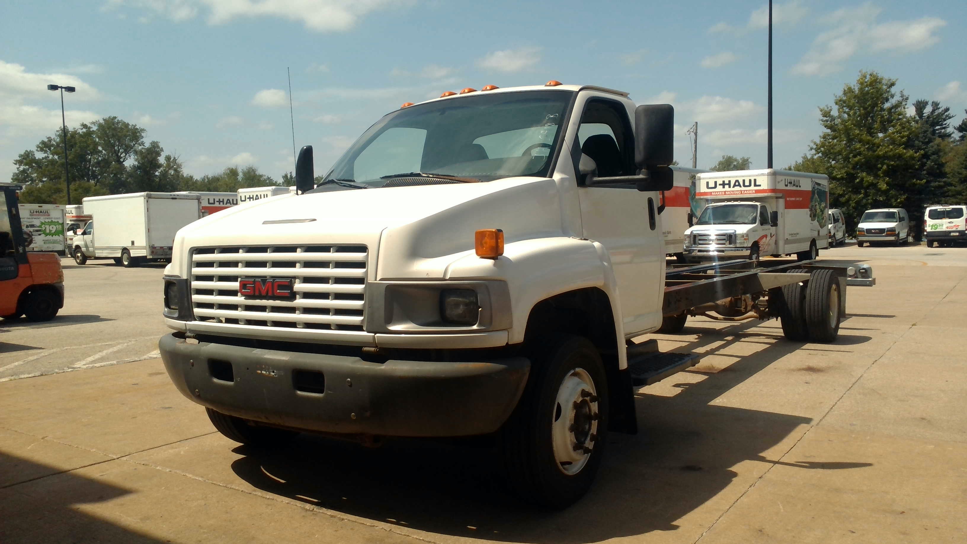 Used 2008 26 ' Cab and Chassis for sale