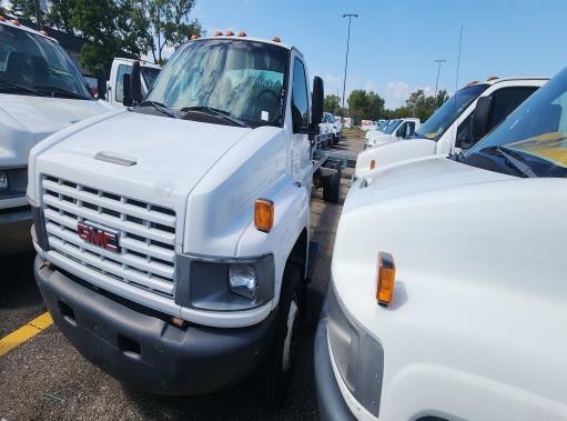 Used 2008 26 ' Cab and Chassis for sale