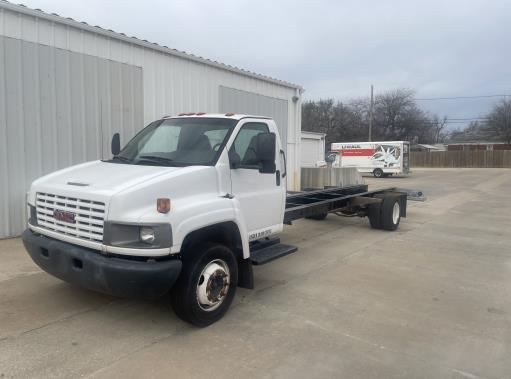 Used 2008 26 ' Cab and Chassis for sale