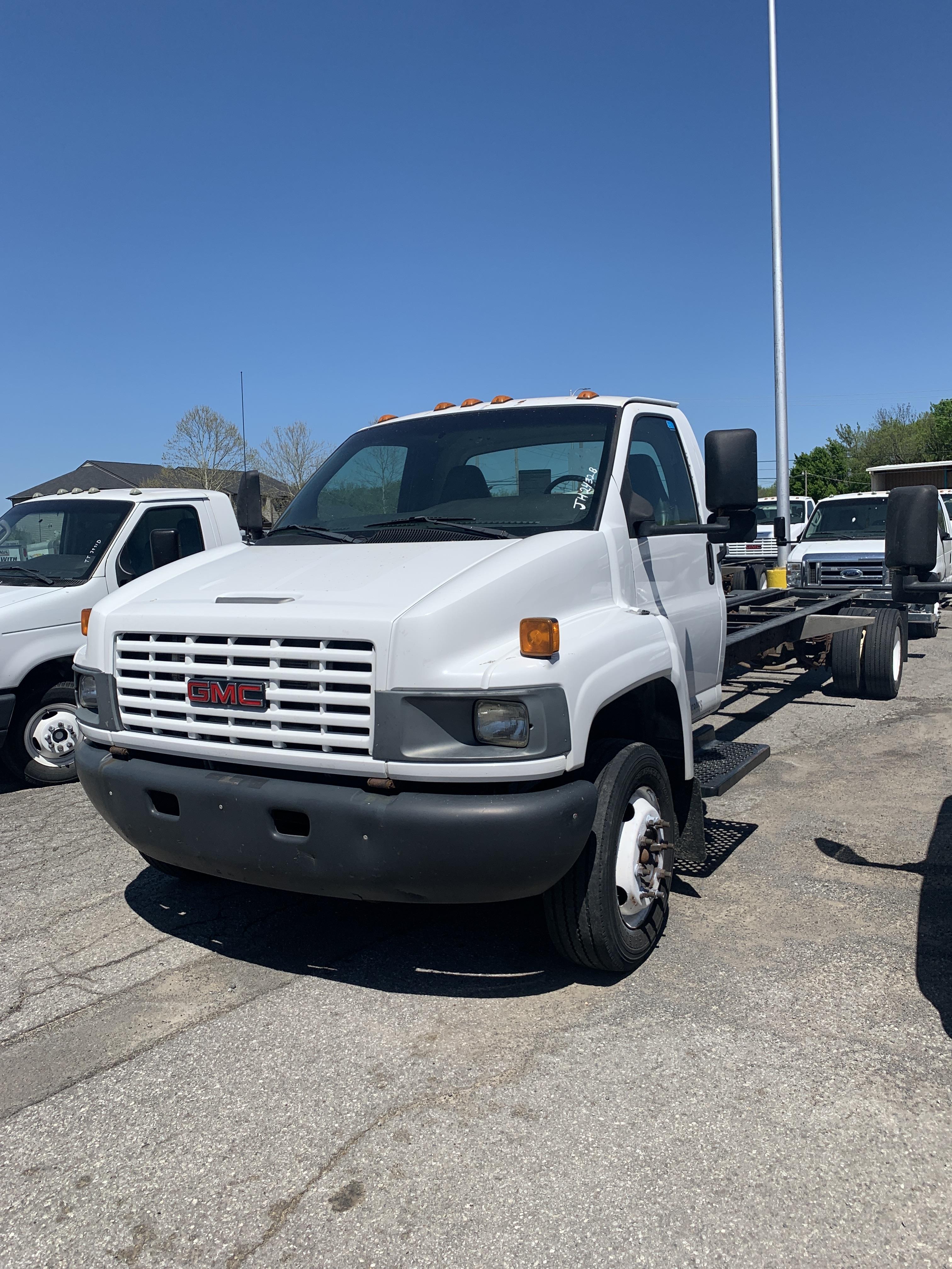 Used 2008 26 ' Cab and Chassis for sale