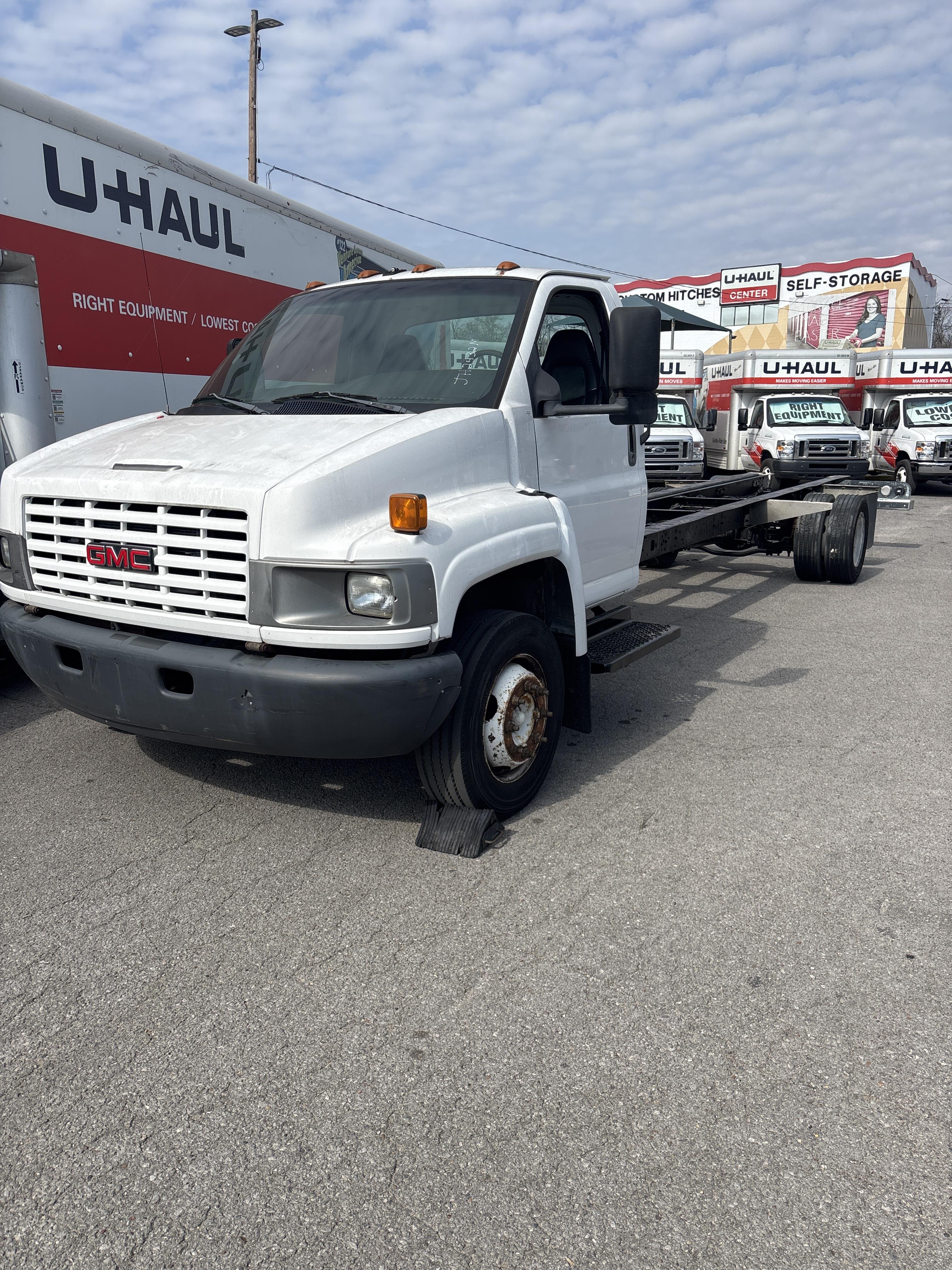 Used 2006 26 ' Cab and Chassis for sale