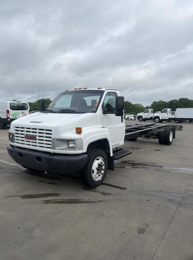 Used 2008 26 ' Cab and Chassis for sale