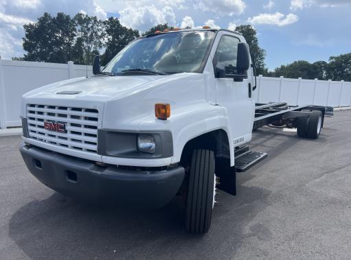 Used 2007 26 ' Cab and Chassis for sale