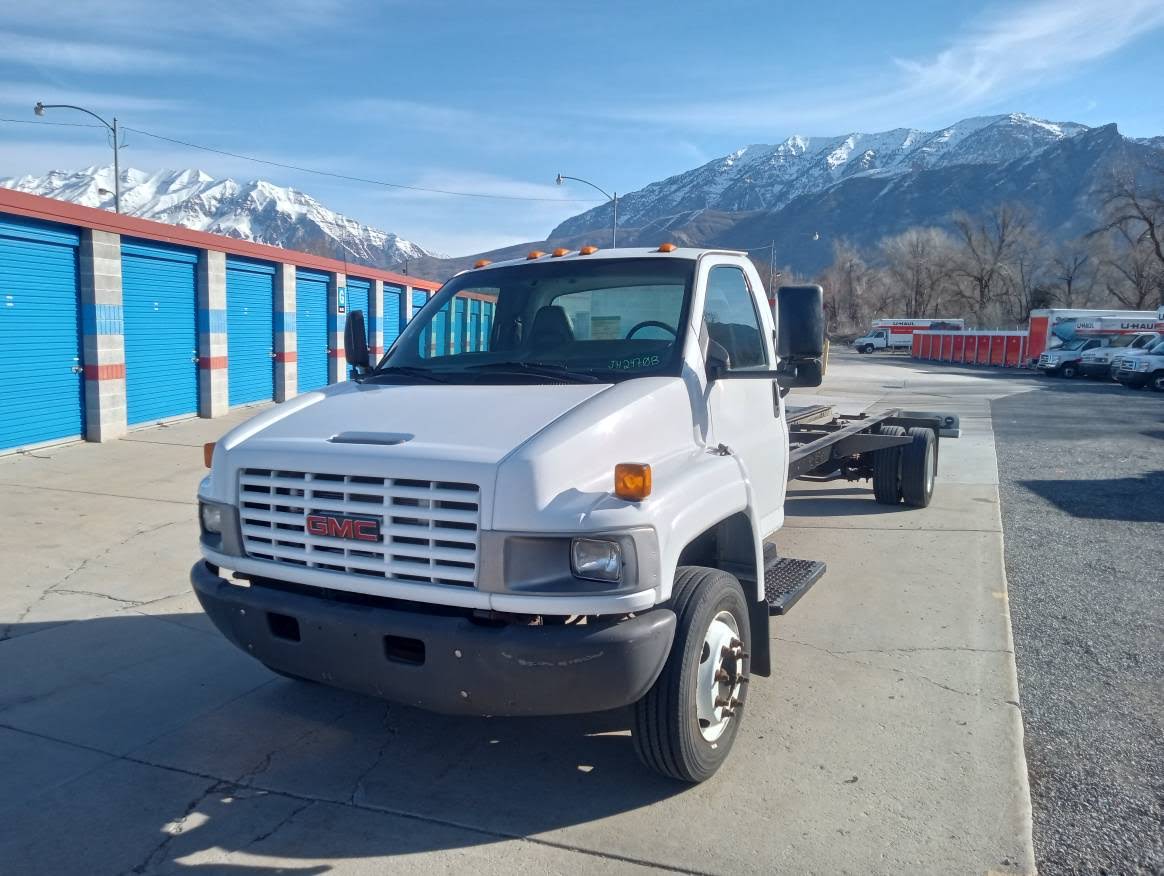 Used 2008 26 ' Cab and Chassis for sale
