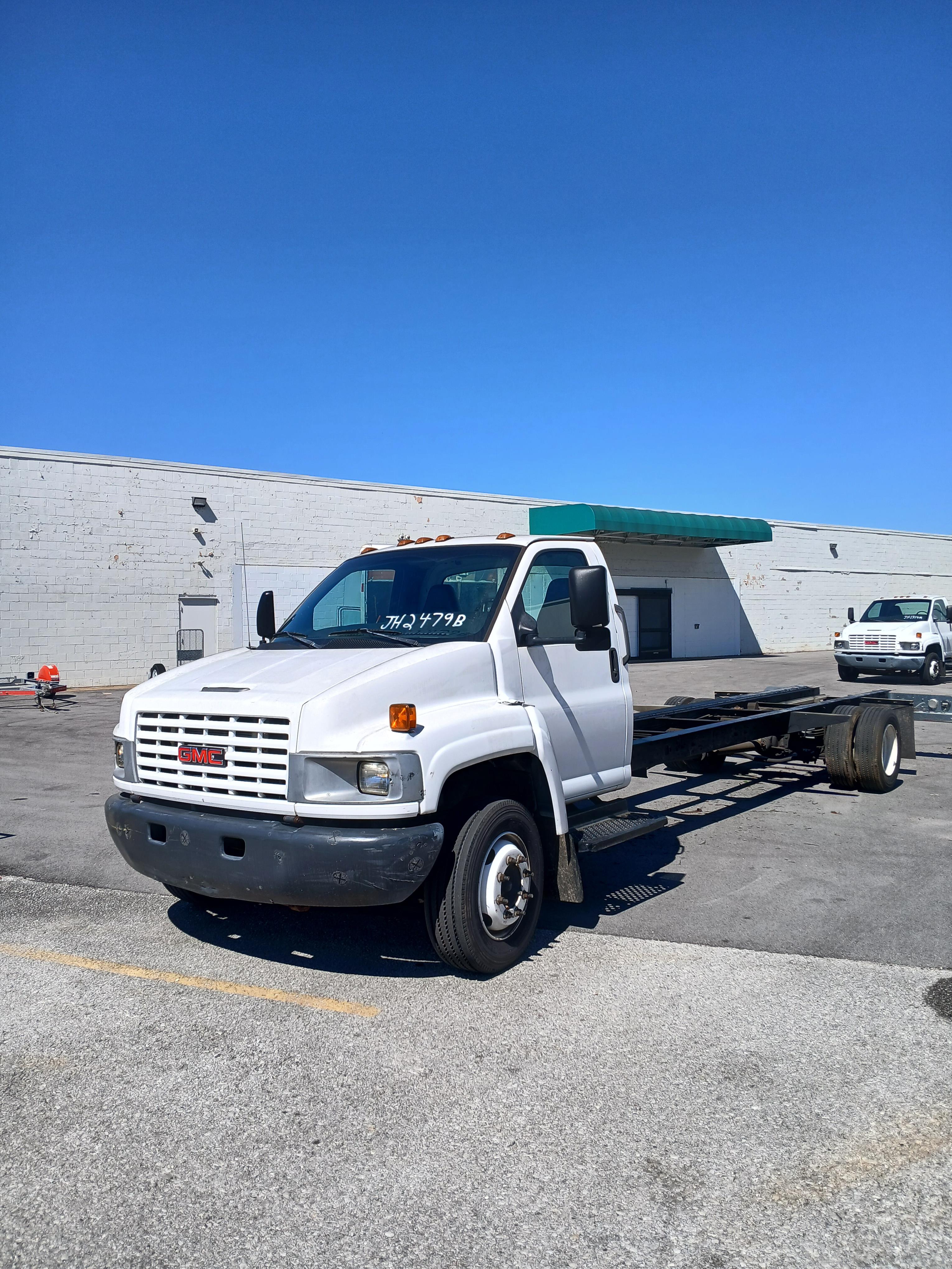 Used 2008 26 ' Cab and Chassis for sale